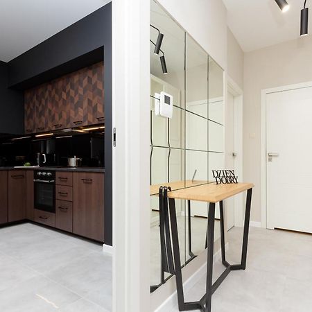 Awangarda Apartment Warsaw Ochota By Renters Prestige Esterno foto
