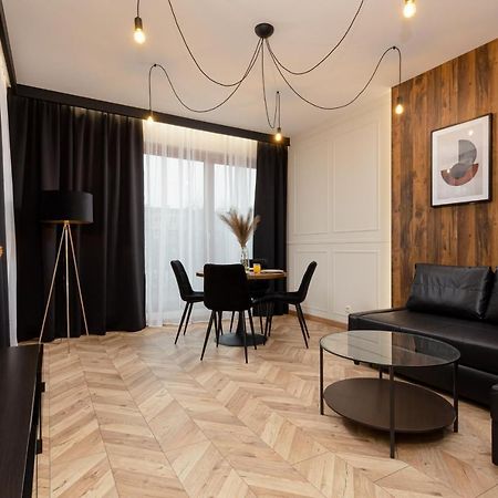 Awangarda Apartment Warsaw Ochota By Renters Prestige Esterno foto