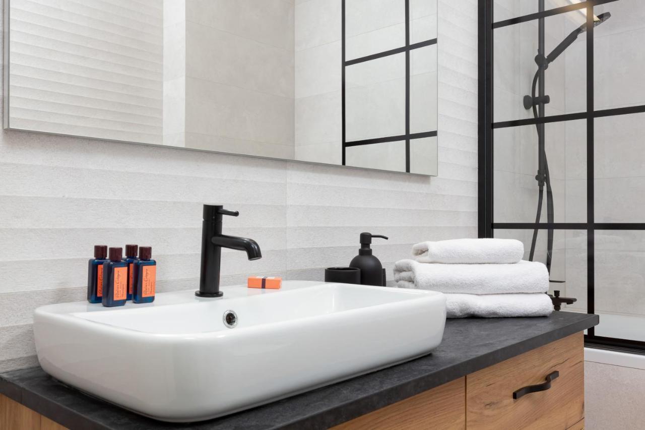 Awangarda Apartment Warsaw Ochota By Renters Prestige Esterno foto